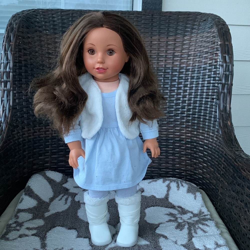 2001 Geoffrey Doll Wearing All American Girl Clothing and Boots